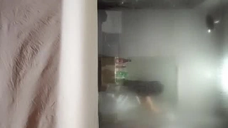 欧美日韩人妻激情-第一次与男友以外的男人在行使中车震!
